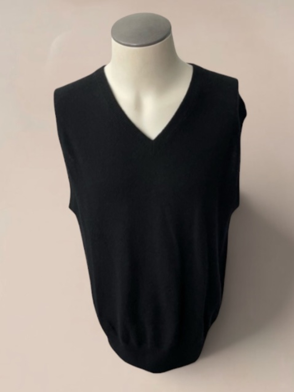 PETER MILLAR BLACK 100% CASHMERE VEST SIZE MEDIUM